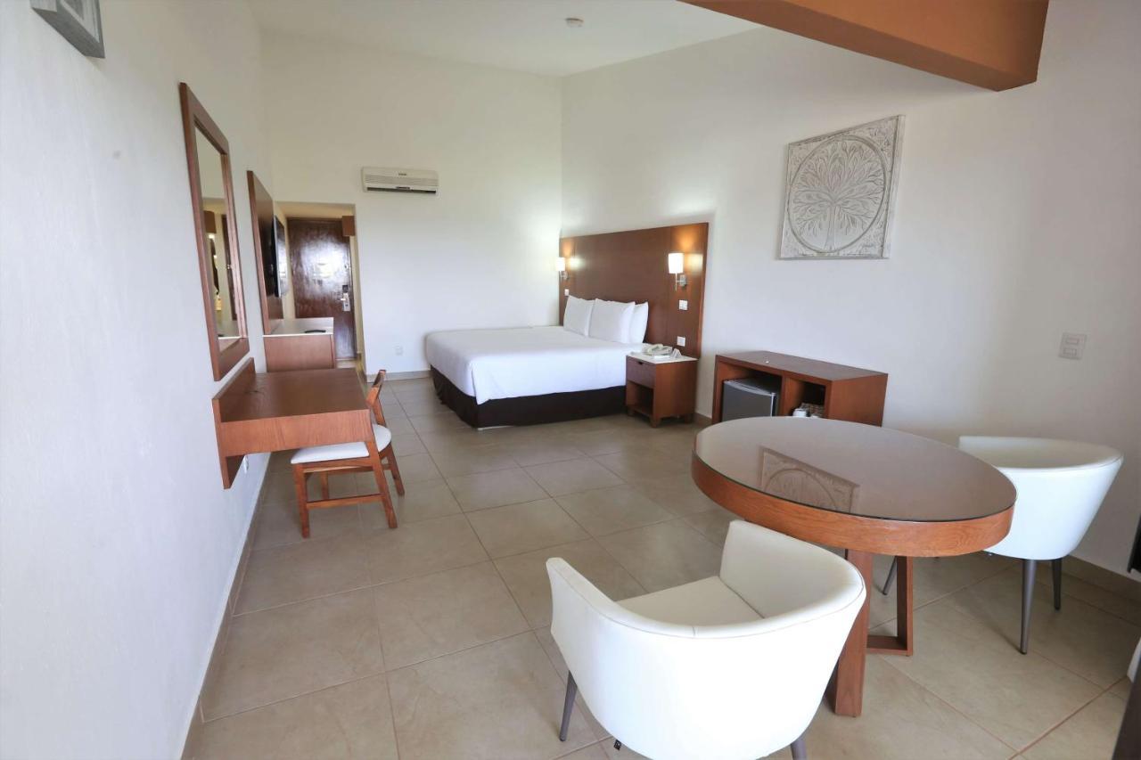 Cozumel Hotel & Resort Trademark Collection By Wyndham Exterior photo