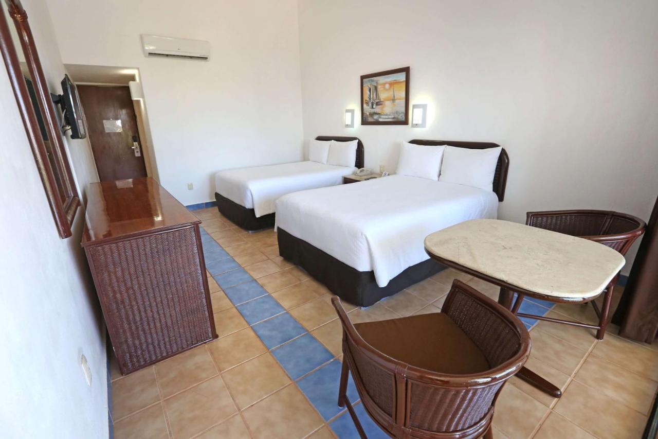 Cozumel Hotel & Resort Trademark Collection By Wyndham Exterior photo