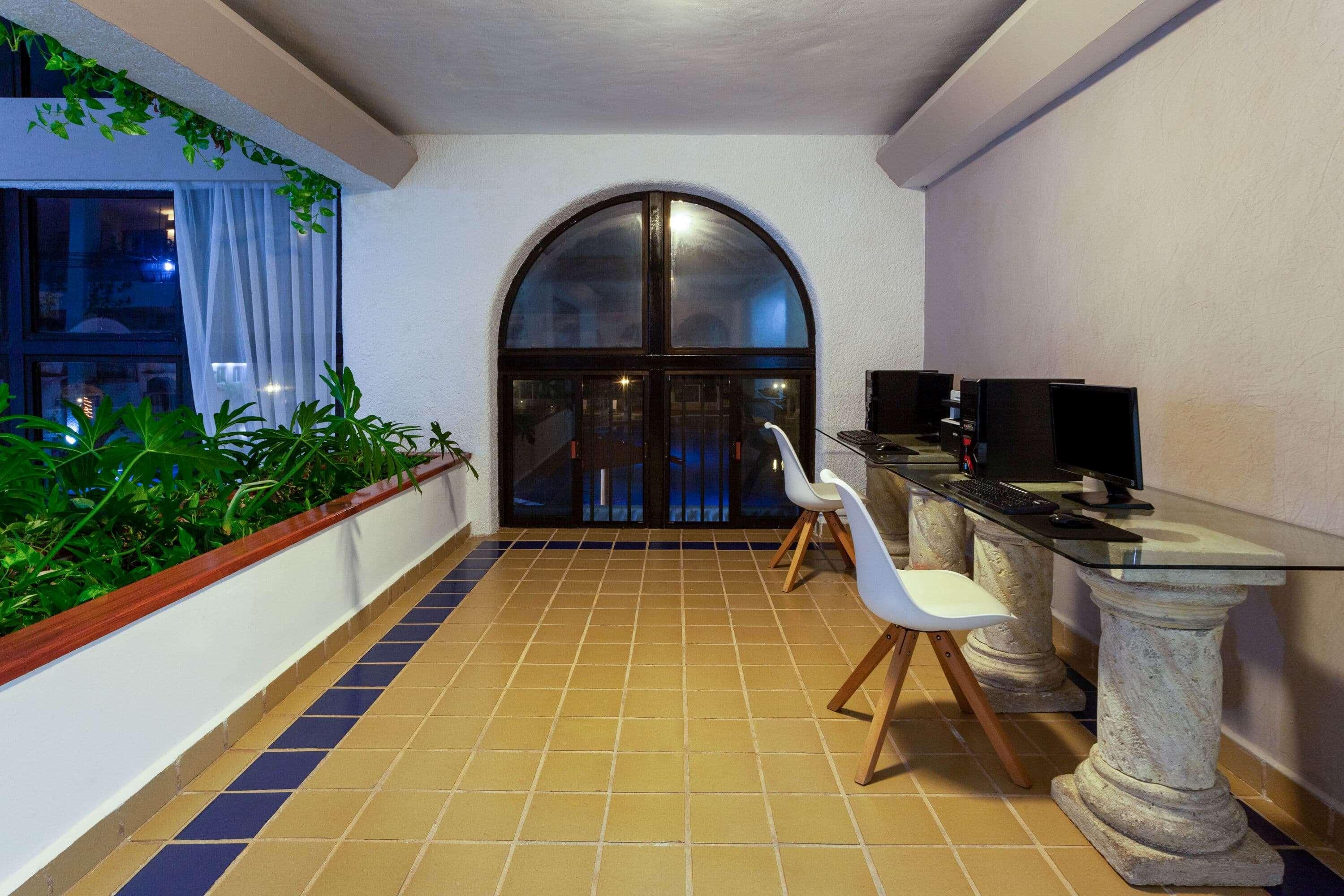 Cozumel Hotel & Resort Trademark Collection By Wyndham Exterior photo